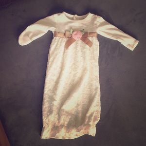 0-6mo Infant/Baby Gown